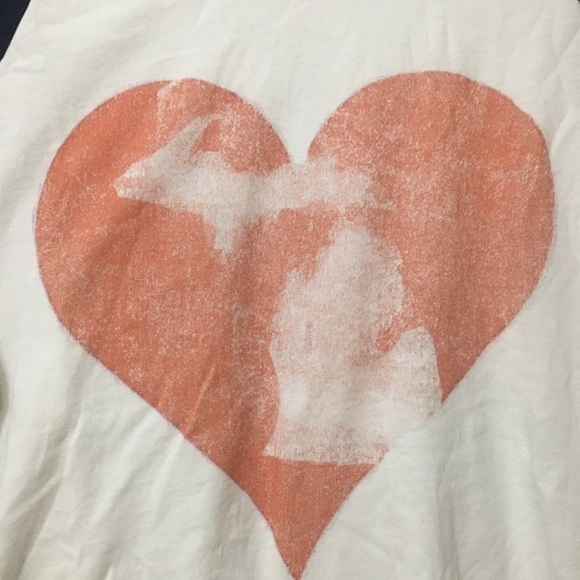 Michigan graphic Long sleeved baseball T-shirt 100% Cotton size medium - Picture 2 of 3